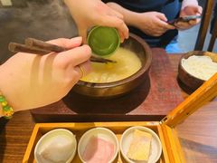 -良米山·云南野生菌过桥米线(上海首店)