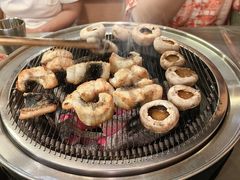 -围炉肉舍•炭烤活鳗•丹东海鲜烤肉(步行街店)