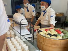 -李与白包子铺(桐梓林店)