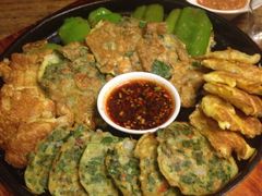 韭菜蛋饼拼盘-向阳庄烧烤店(望京西园店)