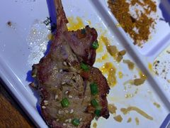 苏尼特金质烤羊排-三个蒙古大叔羊肉串(大宁店)