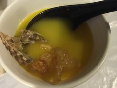 -鲜入围煮花胶鸡海鲜火锅