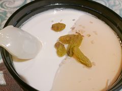 手工自制酸奶-巴扎美食·新疆菜·西域歌舞表演餐厅(新疆大厦店)