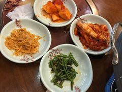 -青瓦餐厅·生鱼片·韩园烤肉(西塔店)