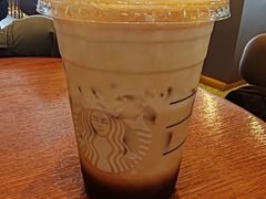 -星巴克臻选(上海虹桥新天地三店)
