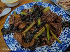 -老长江路灌汤包(天津路总店)