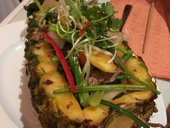 菠萝牛肉菜-Lanterns Vietnamese Restaurant
