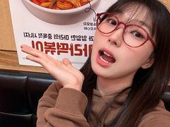 -火鸡爪东大门猎奇炒年糕