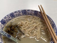 -明呈黄鱼面馆(斜土路店)