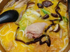 -刀小蛮半只鸡过桥米线(新奥购物中心店)