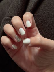 -悦指间美甲美睫