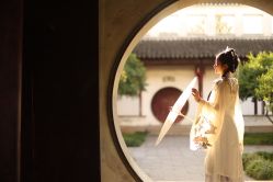 -一揽芳华汉服旗袍体验馆(拙政园店)