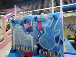 -梦幻童年儿童乐园(顾乡大街店)