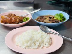 -Kha Mu Charoensang(Silom)