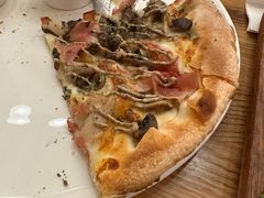 -城市大道红炉披萨烘焙坊