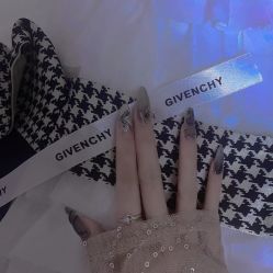 -悦指间美甲美睫