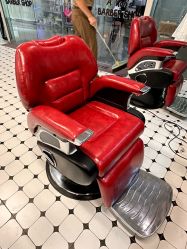 -老男孩男士理容馆·理发·烫染·修面