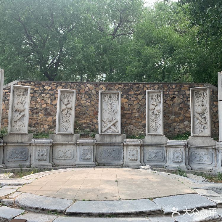 圆明圆-最美的后花园🥀🥀🥀