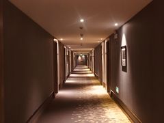 -榆林榆阳西路火车站亚朵酒店