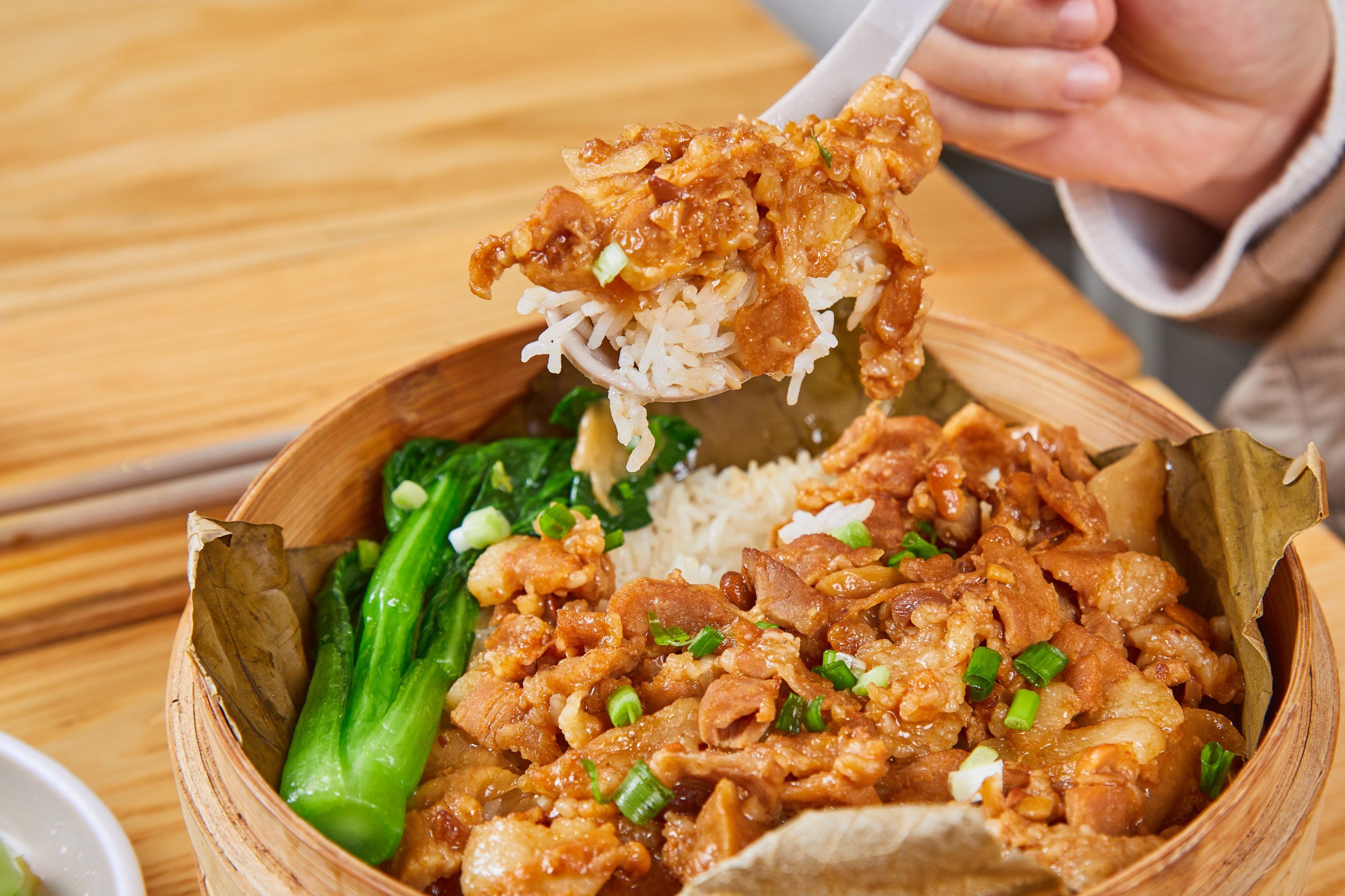 面豉蒸花腩荷叶饭 [礼花][种草] 巨巨巨配