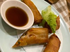 -新大咀港式茶餐厅(宝山万达店)