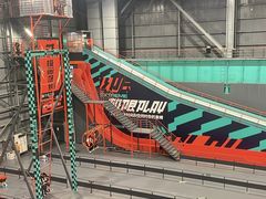 -极限PLAY运动娱乐新世界·团建派对潮玩休闲馆·室内蹦极高空游乐园
