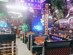 -路边边地标烧烤·川菜·小龙虾·音乐酒馆(良乡长虹店)
