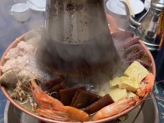 -一口猪海鲜浑锅·东北家常菜