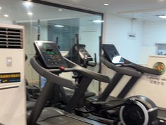 -思迈威健身(积玉桥万达店)