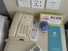 -汉庭(深圳宝安客运站地铁站店)