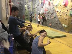 -魔岩攀登(南京东路店)