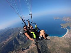 -费特希耶滑翔伞