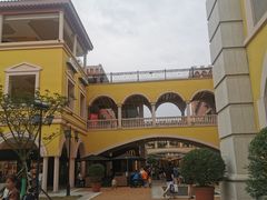 -首创奥特莱斯(西安店)