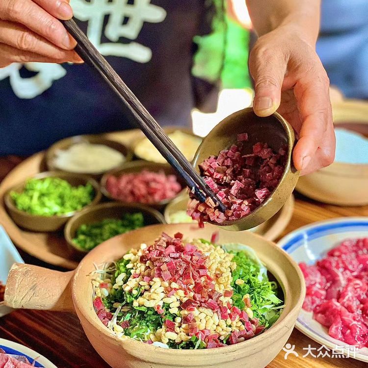 就在乐山，你真的不能错过这家跷脚牛肉火锅‼️