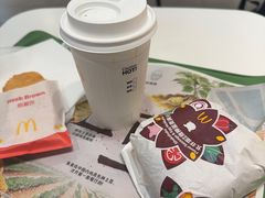 -麦当劳(上海虹桥站30B检票口楼上)