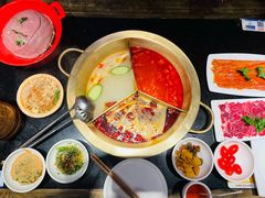-周师兄大刀腰片火锅(洪崖洞旗舰店)