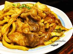 地狱肥牛炒乌冬-石屋料理(南京西路店)