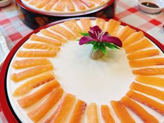 东江三文鱼刺身-醉美东江·三文鱼·烧鸡公