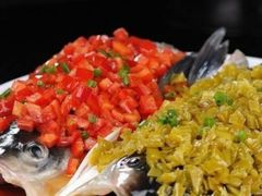 洞庭鸿运鱼头王-徽湘园和马路串串火锅