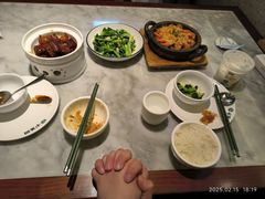 -小菜园新徽菜(蚌埠蚌山万达店)