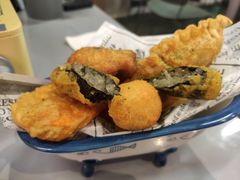 明洞夜市炸小吃-chicken plus韩国炸鸡(城阳店)