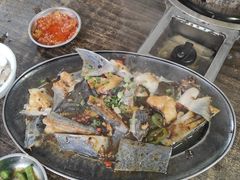 -鸿渡渔庄·特色鸭咀鱼