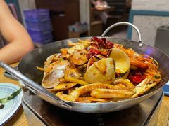 锅仔香辣海鲜锅-眼镜味道(德才店)