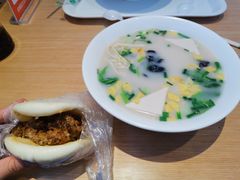 五香粉蒸肉夹馍-关中闫记粉蒸肉(和平路店)