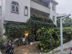 -彳亍咖啡·这里(水湾路店)