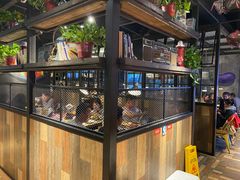 面包甜点陈列柜-探鱼·鲜青椒爽麻烤鱼(西南商都店)