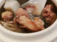 泰国椰皇老鸡炖盅-膳心记-明火四宝煲仔饭(燕南店)