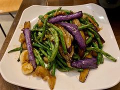 茄子烧豆角-群姐面馆·海鲜烧烤(同安路二店)