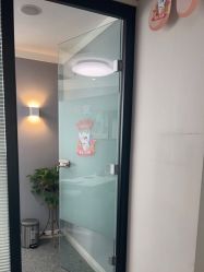 -咪咪专业脱毛连锁机构