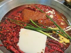 -黄潇洒老火锅(九眼桥宏济巷店)